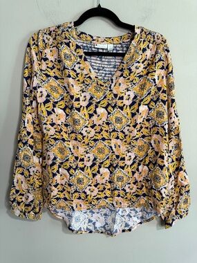 Hinge Floral V-Neck Smocked Shoulder Blouse